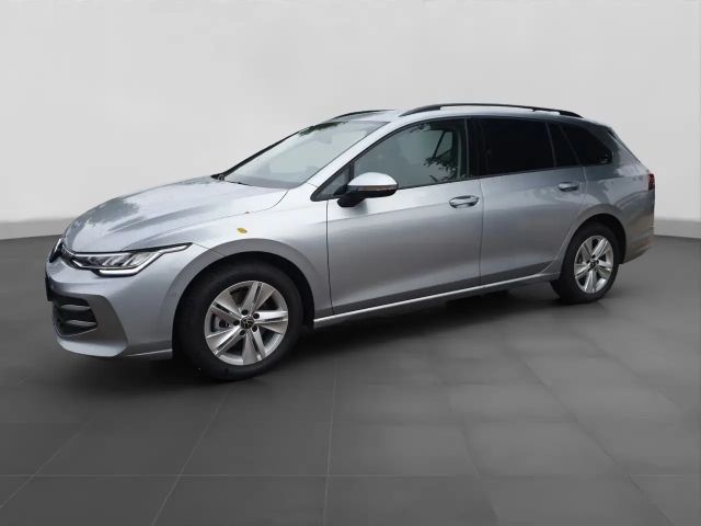 Volkswagen Golf 1.5 TSI DSG Life Variant