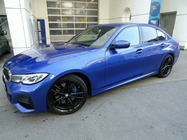 BMW 330 330i M-Sport Sedan xDrive
