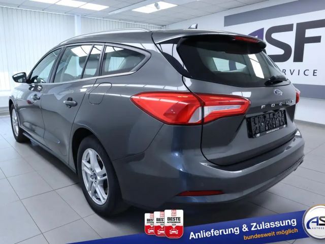 Ford Focus Cool & Connect Wagon