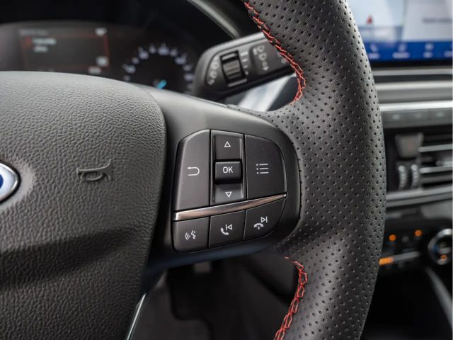 Ford Focus ST Line Wagon