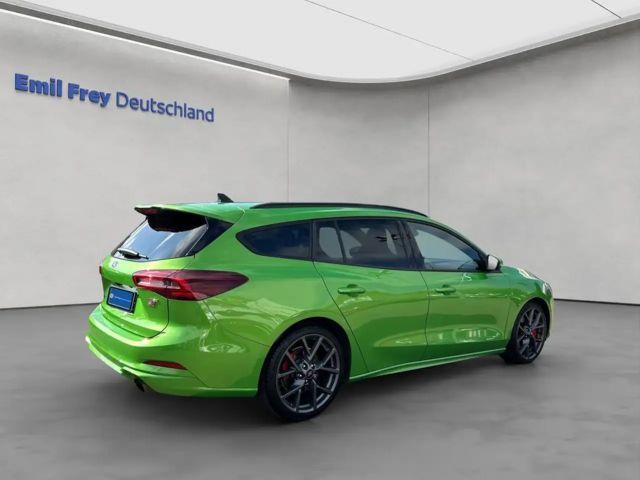 Ford Focus EcoBoost ST Line Wagon