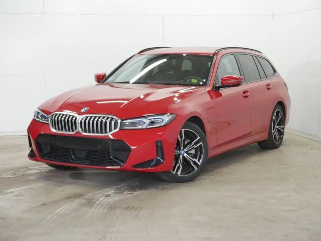 BMW 330 330e M-Sport Touring