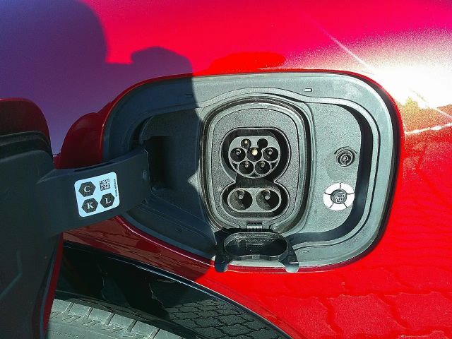 Ford Mustang Mach-E AWD Standard range