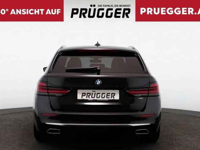 BMW 520 520d Luxury Line Touring xDrive