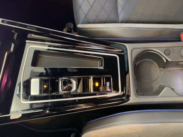 Volkswagen Golf 2.0 TSI DSG Golf VIII