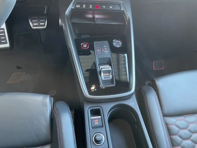 Audi RS3 Quattro S-Tronic Sedan