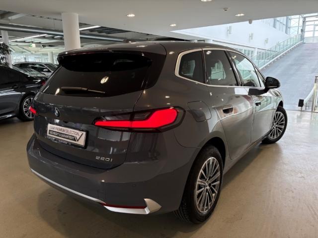 BMW 220 220i Active Tourer