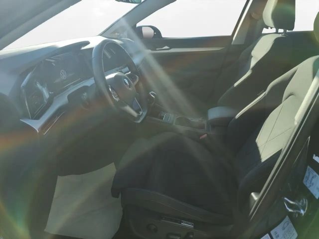 Volkswagen Golf 1.5 TSI Golf VIII Life