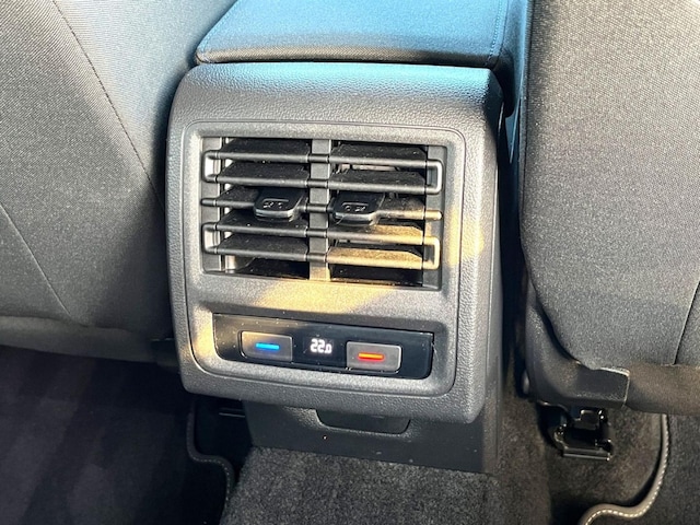 Volkswagen Golf 1.0 TSI