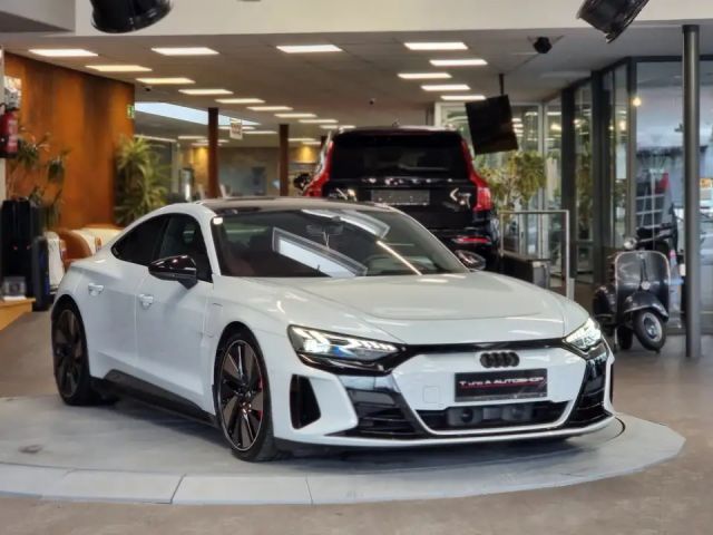 Audi e-tron GT e-tron GT Aut. *Glasdach*Virtual-Cockpit*Head-up*3