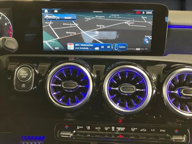 Mercedes-Benz A 200 AMG Line