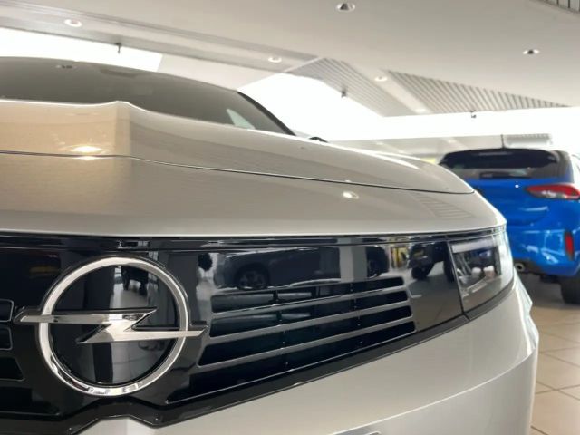 Opel Astra 1.2 Turbo Edition Turbo