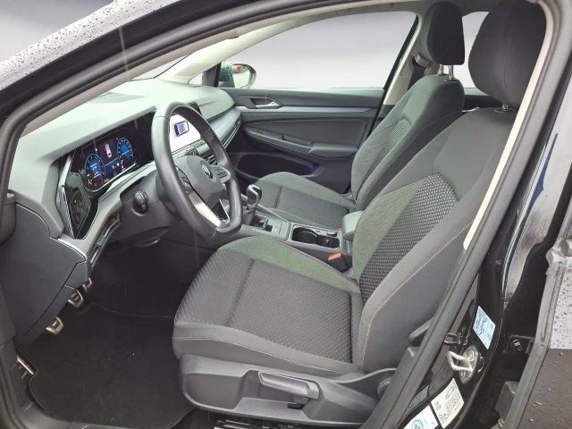 Volkswagen Golf 1.0 TSI Life Variant