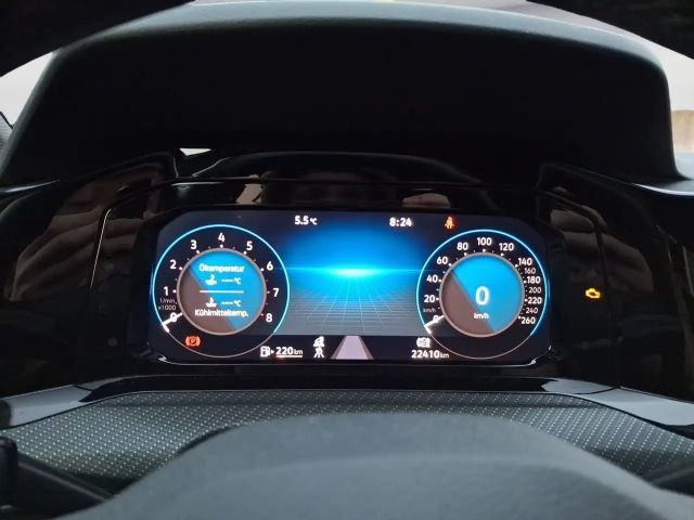 Volkswagen Golf 1.5 TSI R-Line