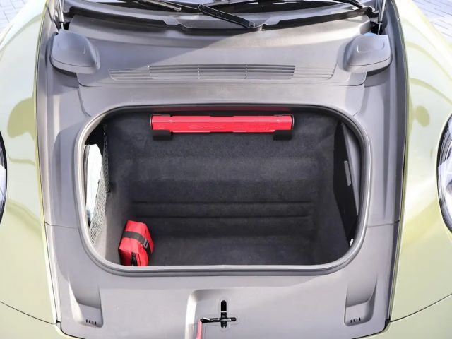 Porsche 992 Cabrio Carrera GTS