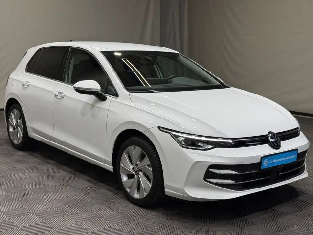 Volkswagen Golf 1.5 eTSI DSG Style