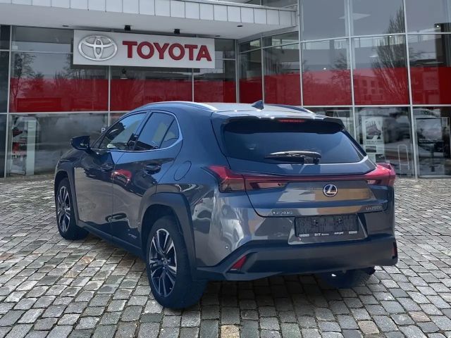 Lexus UX 250h Style Edition
