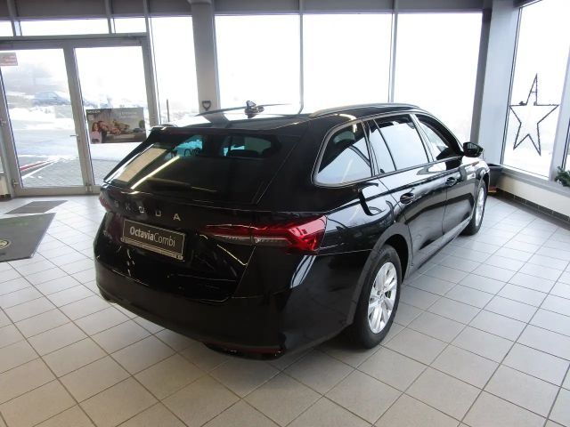 Skoda Octavia 1.5 TSI Business