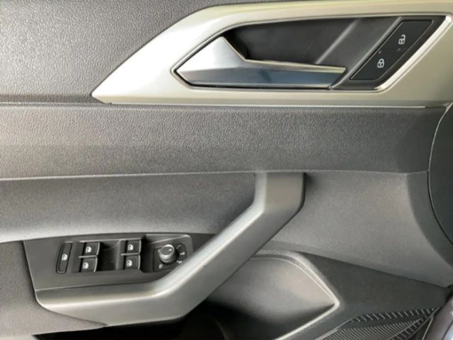 Volkswagen Taigo 1,5 l TSI "Move" MATRIX LED+NAVI+KAMERA+KLIMAAUT+