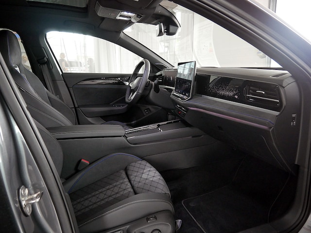 Volkswagen Passat R-Line eHybrid