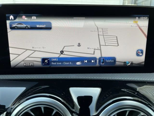 Mercedes-Benz CLA 180 AMG Line Coupé