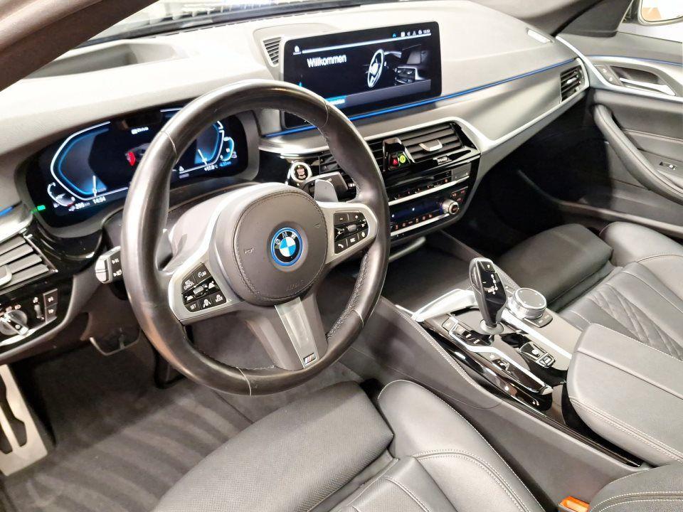 BMW 545 545e Sedan xDrive