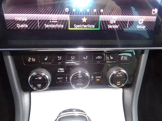 Skoda Superb Kombi 2,0 TDI DSG *LED *Navi *Leder *Top