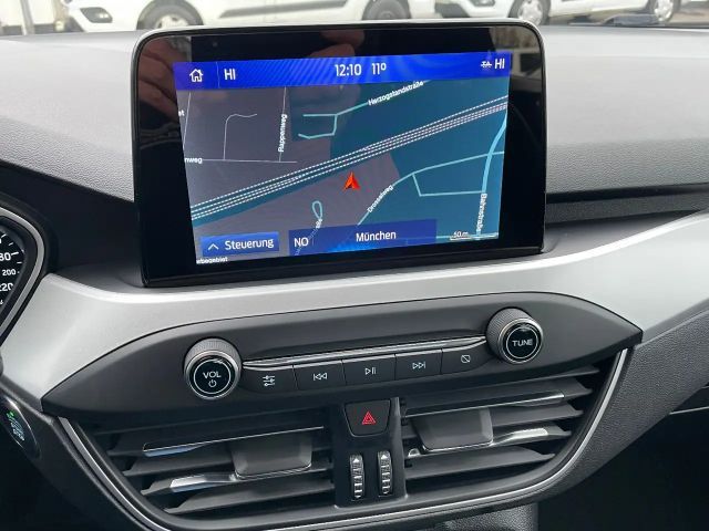 Ford Focus Cool & Connect Wagon