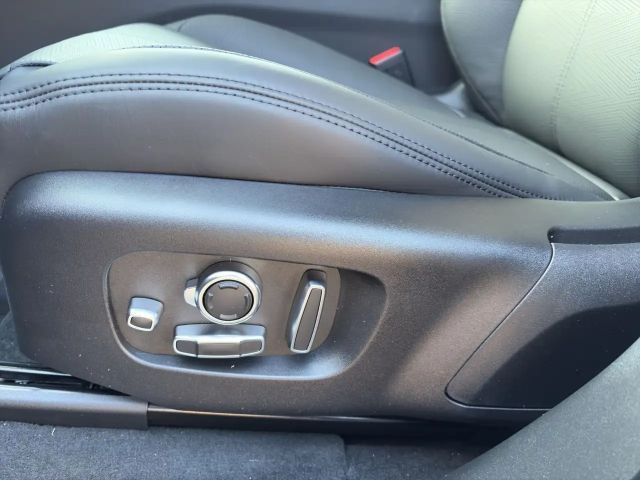 Land Rover Range Rover Velar P400e