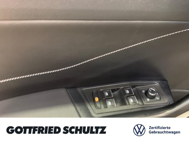 Volkswagen T-Roc T-Roc GOAL TSI NAVI SITZHEIZUNG EINPARKHILFE LED