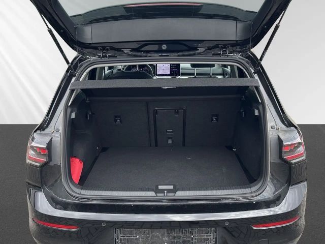 Volkswagen Golf 1.5 eTSI Golf VIII Style