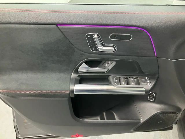 Mercedes-Benz EQA 300 4MATIC AMG Line