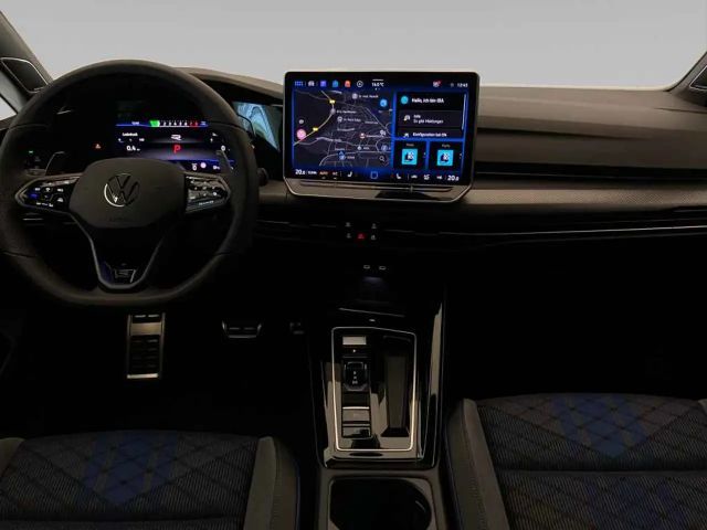 Volkswagen Golf BLACK AKRAPO*270*PANO*AHK*DCC*360