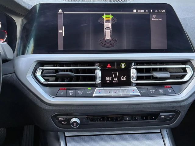 BMW 330 330i Touring xDrive