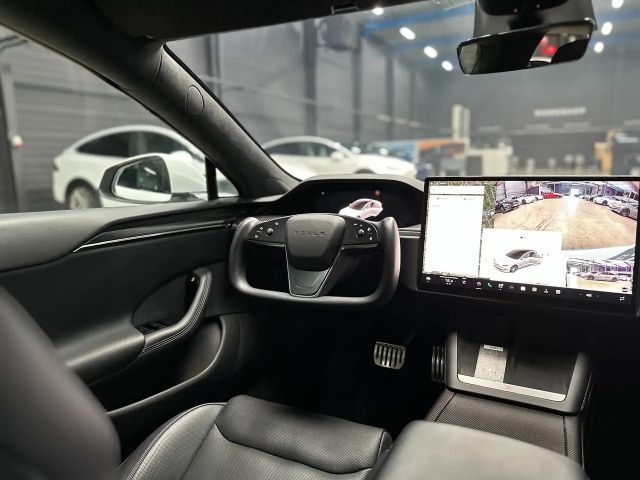 Tesla Model S Plaid