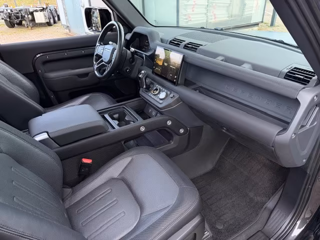 Land Rover Defender 90 Dynamic