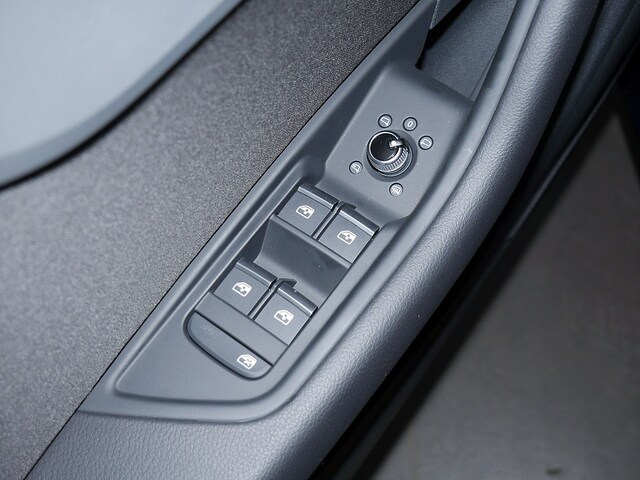 Audi A4 40 TFSI Quattro S-Tronic Sedan