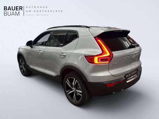 Volvo XC40 Dark Plus