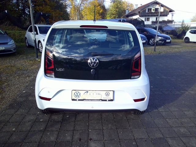 Volkswagen up! Move Move up!