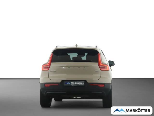 Volvo XC40 Dark Plus