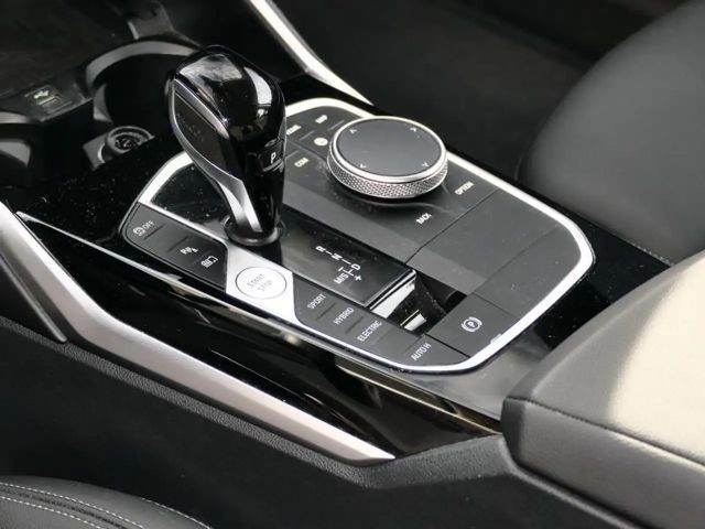 BMW 330 330e Touring