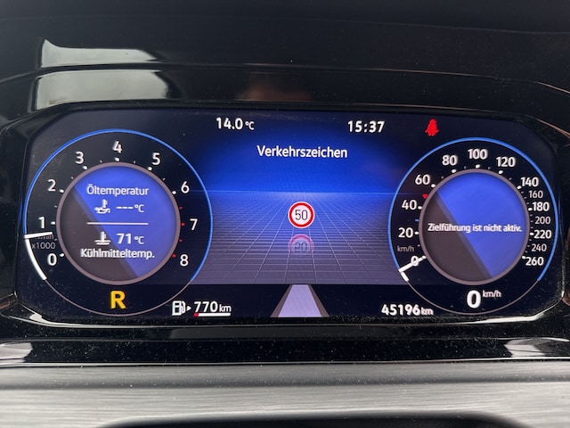 Volkswagen Golf Style