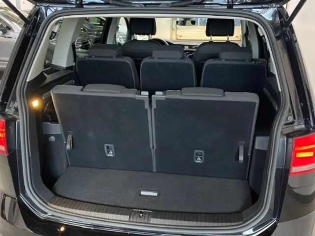Volkswagen Touran 1.5 TSI DSG