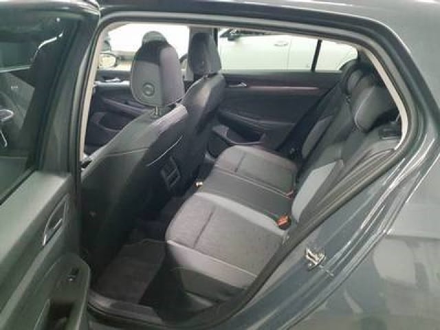 Volkswagen Golf 1.5 eTSI Golf VIII