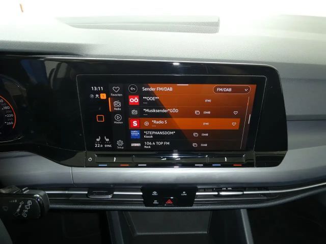 Volkswagen Golf Style Variant