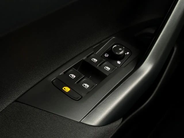 Volkswagen Taigo 1.0 TSI DSG R-Line