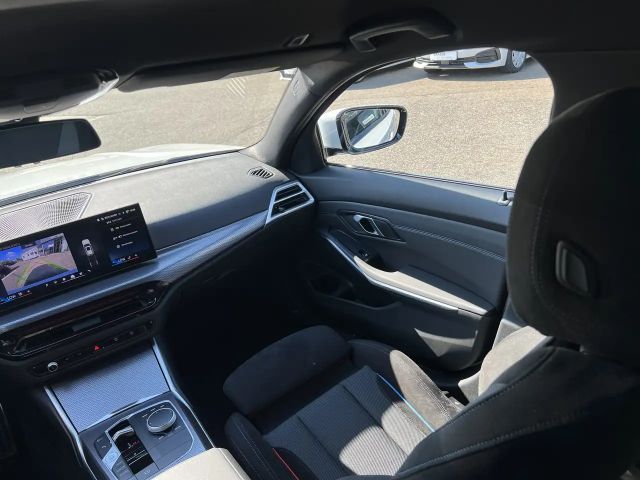 BMW 320 320d M-Sport Touring