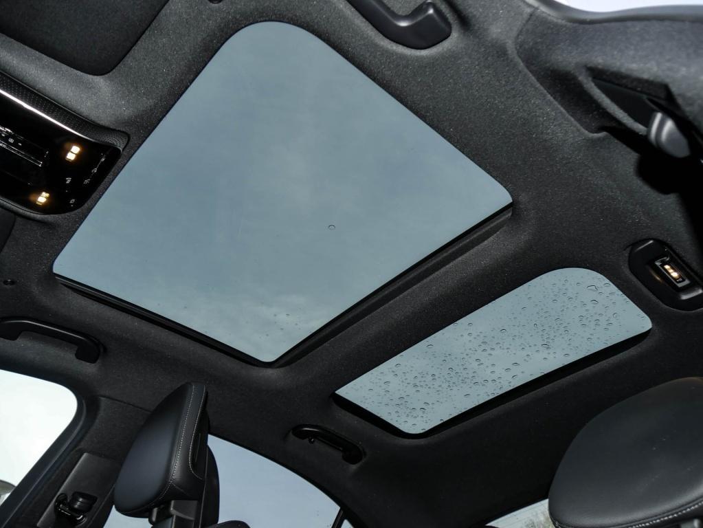 Mercedes-Benz C 200 AMG Line Sedan