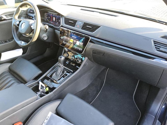 Skoda Superb 2.0 TDI Combi