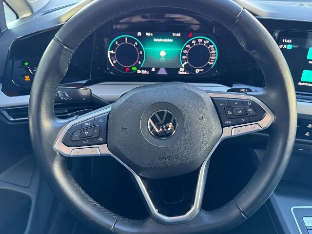 Volkswagen Golf DSG Life